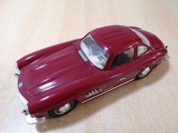 BBURAGO MERCEDES BENZ 300 SL 1954 1:18 ITALY